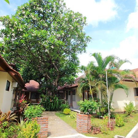 Lovina Beach Hotel Pabean Buleleng Exterior foto