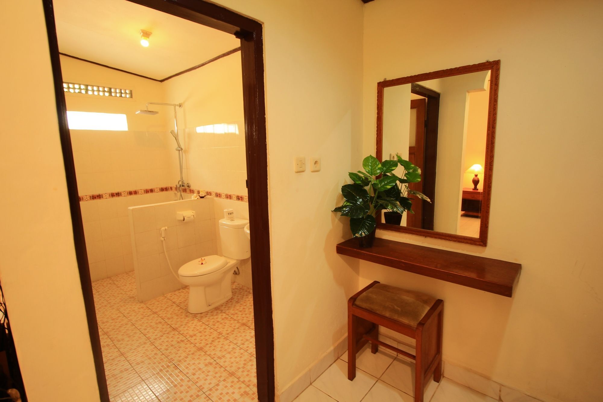 Lovina Beach Hotel Pabean Buleleng Exterior foto