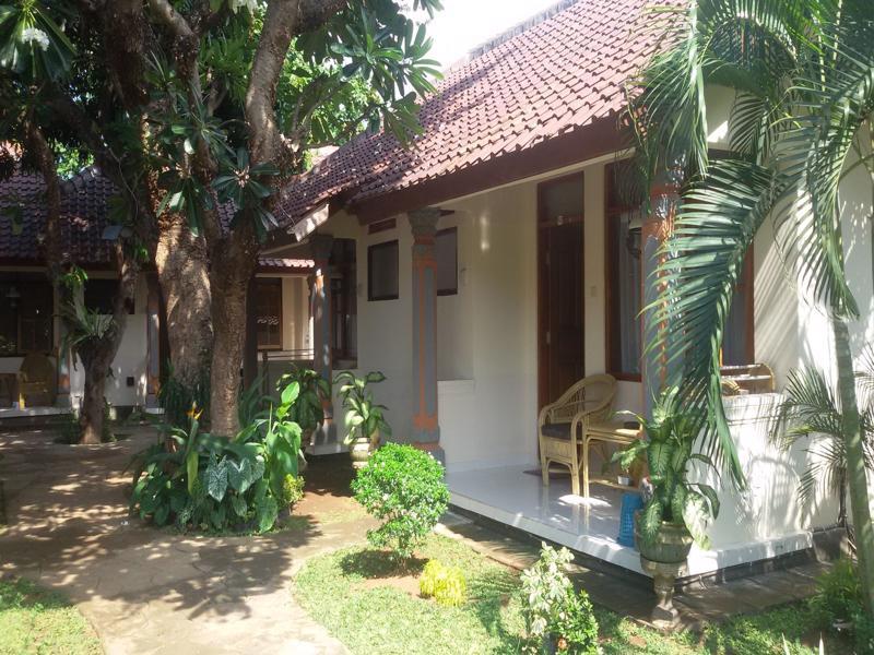 Lovina Beach Hotel Pabean Buleleng Exterior foto